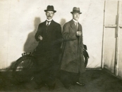 Firma Veltman & Dorenbosch, Gorredijk, gemeente Opsterland. (Afgegeven tussen 1 april 1919 en 1 november 1920; voor hetzelfde bedrijf zijn de nummerbewijzen B3020 en B3035 afgegeven ten name van Veldman en Dorenbos)

Kenteken:  Firma Veldman en v/d Bosch, Gorredijk, gemeente Opsterland. Afgegeven: 15-8-1921 (Zie na 16.050 overgeschreven)

-Hans Veldman, Gorredijk, gemeente Opsterland. Afgegeven: 10-4-1931 (Overgeschreven)