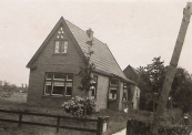 Woning in Kortezwaag, waar Koos en Anneke Homans hebben gewoond, 1946 (foto via L. de Vries-Homans)