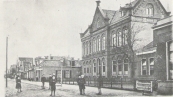 Openbare Lagere school aan de Zuid-west Dubbelestraat.