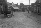 1913, De Stationsweg met gezicht op de Hoofdstraat te Gorredijk. (foto Hepkema)