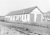 De ontmanteling van het rangeerterrein ging vooraf aan de afbraak van het stationsgebouw in 1962.