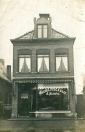 Meubel magazijn J.Hoekstra aan de Langewal (foto via Henk-Jan Withaar)