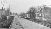 Rond 1850 stond er al een boerderij aan de linkerkant van de Hegedyk. Het was tevens het woonhuis van de in 1830 daarachter gebouwde korenmolen. De molen werd in 1928 afgebroken.