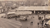 Op deze foto is een deel van de voorjaarskermis uit het jaar 1973 te zien op het stuk Marktplein gelegen tussen de Nieuwstraat en Nijewei. Het mooie aan deze foto is dat de omgeving (Marktstraat/Nijewei) in de hedendaagse situatie nog exact hetzelfde is. Te zien zijn o.a. de Zweefmolen van de familie Cloosterman en de Autoscooter van de familie Buwalda/Panbakker beiden afkomstig uit Leeuwarden. Deze Autoscooter heeft in 2005 zijn laatste kermis gedraaid in Gorredijk onder Henk van Kammen waarna hij in 2009 een vaste plaats kreeg in Pretpark  Duinen Zathe  te Appelscha.
(Foto: Jan Seinstra)