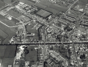 Luchtfoto van Gorredijk gemaakt omstreeks 1975.