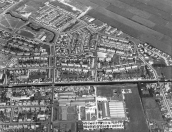 Luchtfoto van Gorredijk gemaakt omstreeks 1974.