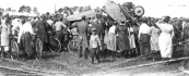 Tijdens de vliegfeesten in 1922 sloeg op 3 augustus dit toestel de Albatros bij de landing over de kop en brak in tweeën. Persoonlijke ongelukken deden zich niet voor.